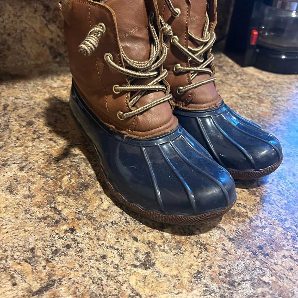 & Other Stories Kids Boots in Brown and Navy